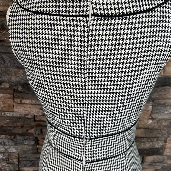 Black and White Sheath Midi Dress with Bateau Neckline - Picture 7 of 16